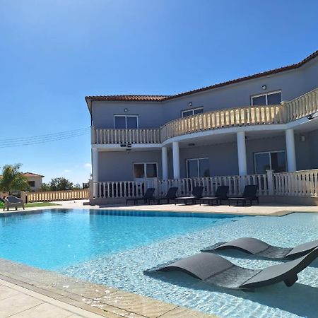 Grand Villa Lynn Seaview 圣纳帕 外观 照片