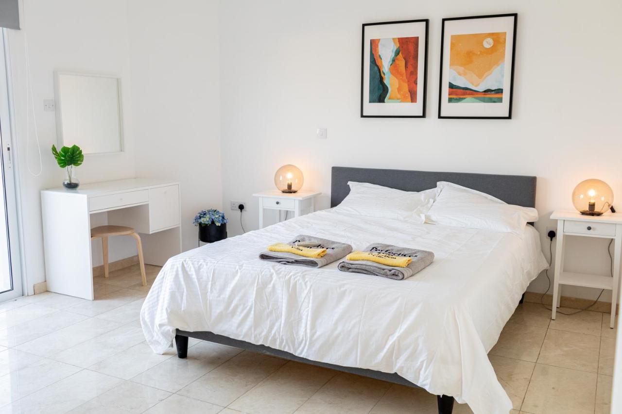 Grand Villa Lynn Seaview 圣纳帕 外观 照片