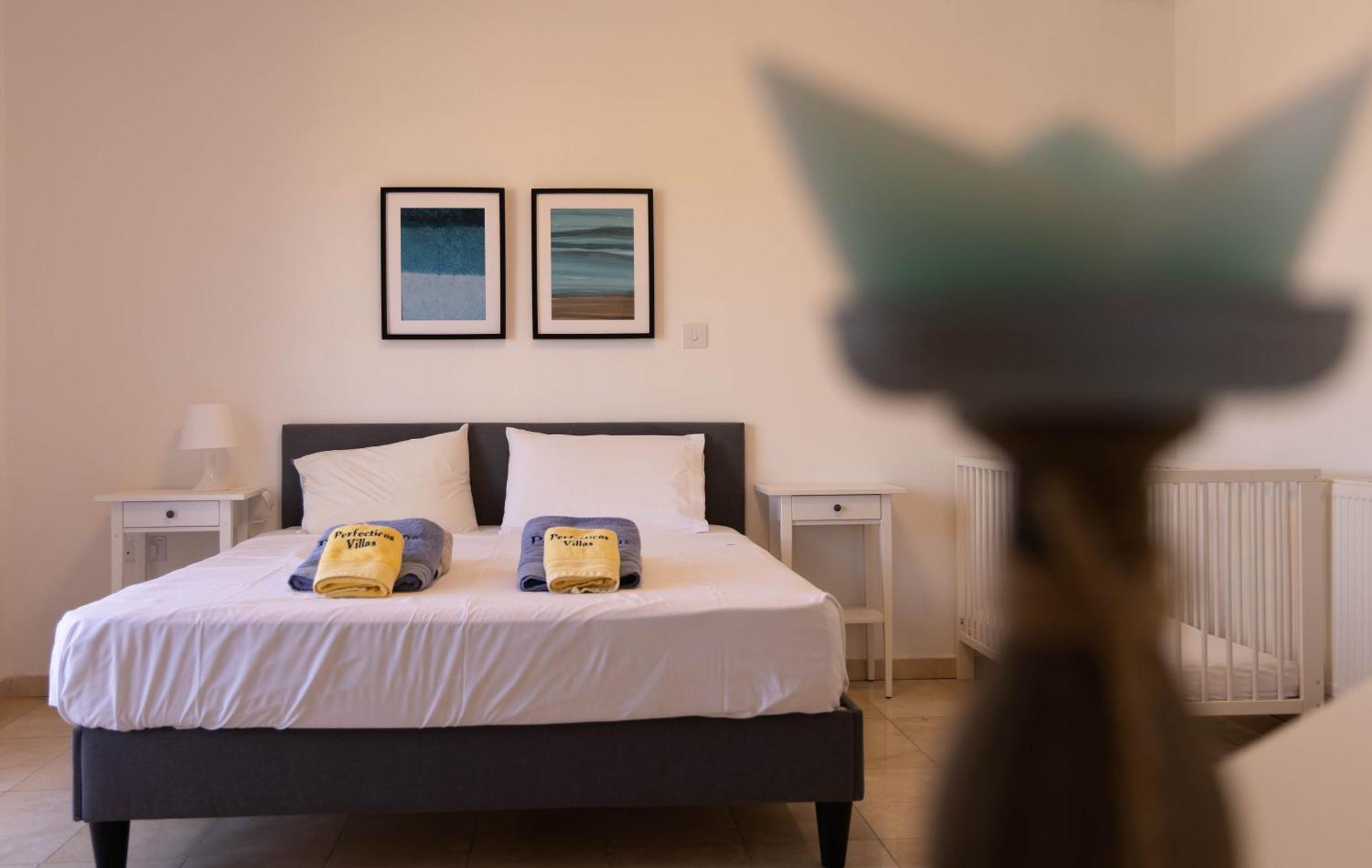 Grand Villa Lynn Seaview 圣纳帕 外观 照片