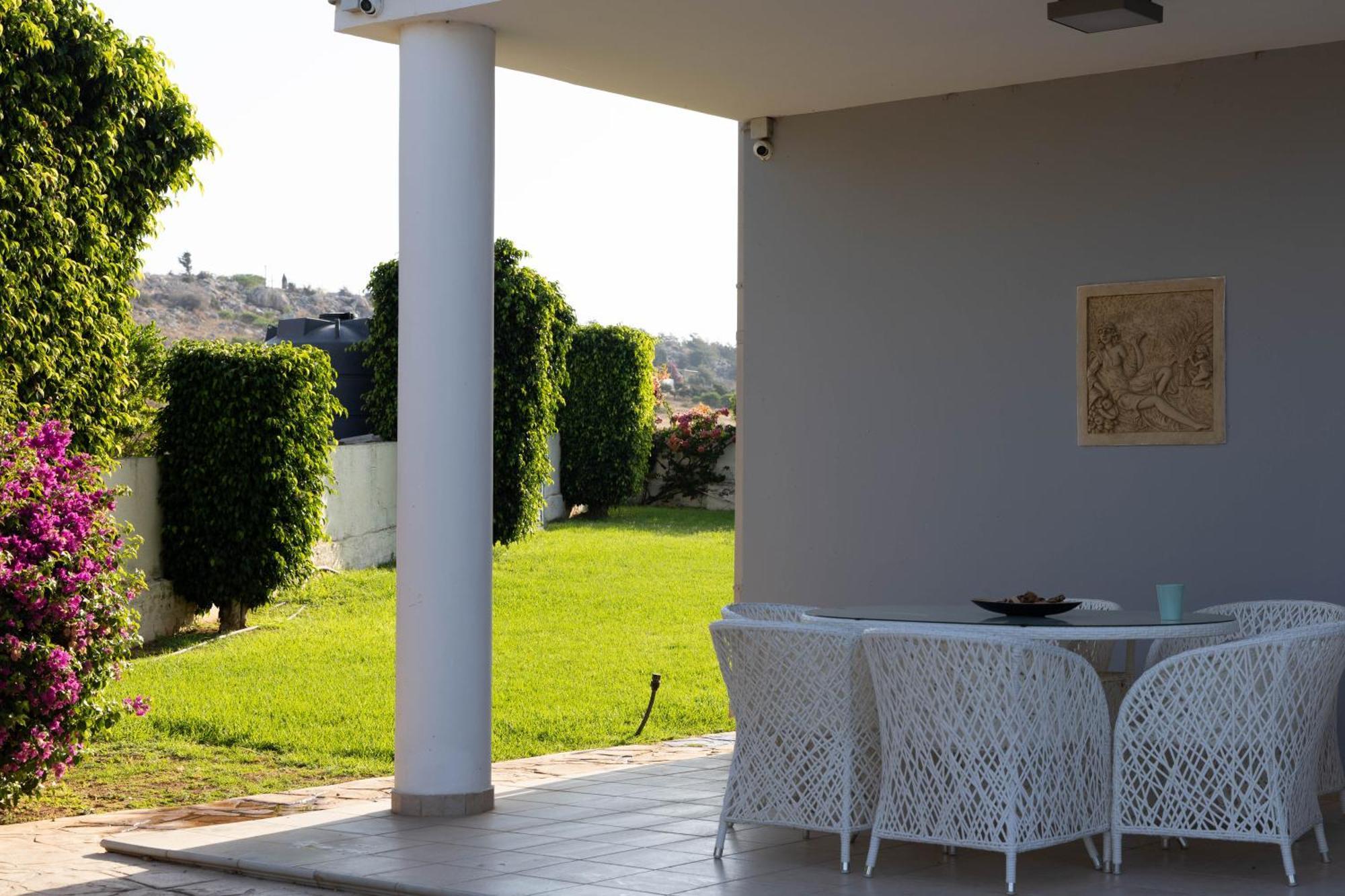 Grand Villa Lynn Seaview 圣纳帕 外观 照片